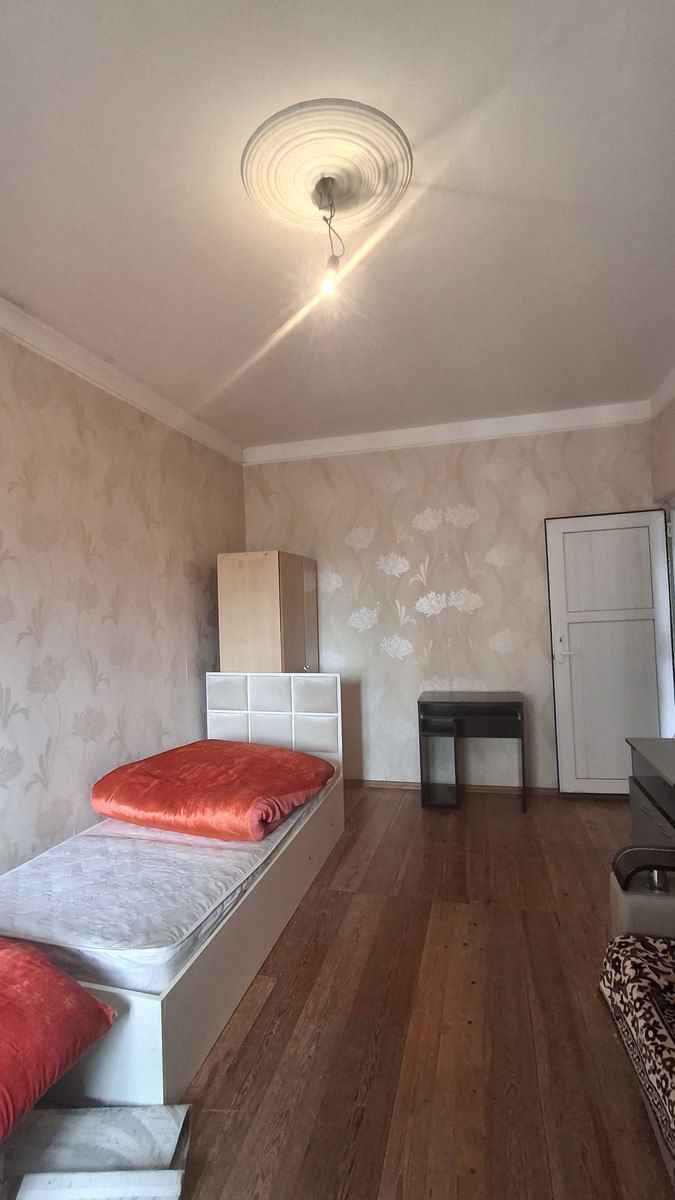 Satılır 1 otaqlı köhnə tikili 44 m² — Mənzil, Bakı (2)