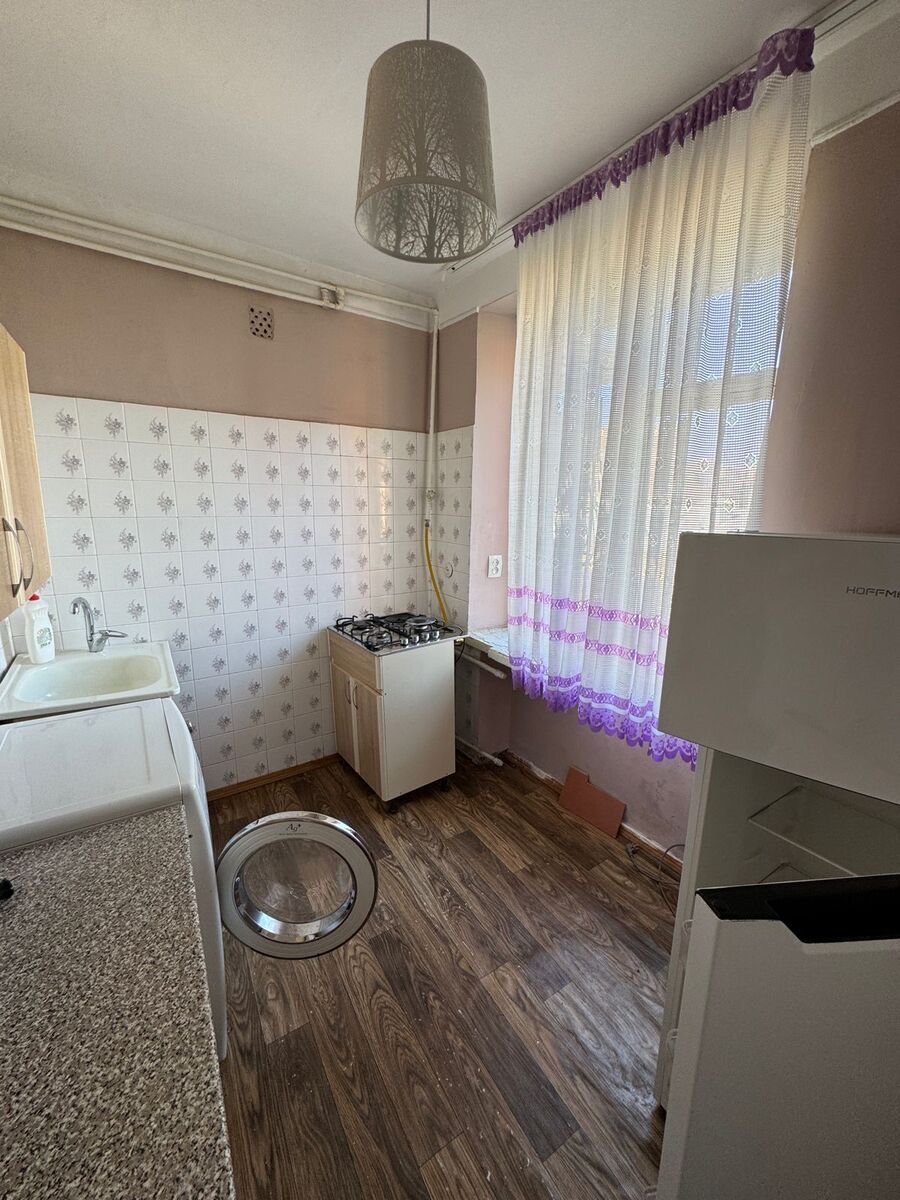 İcarəyə verilir 1 otaqlı köhnə tikili 40 m² — Mənzil, Bakı (9)