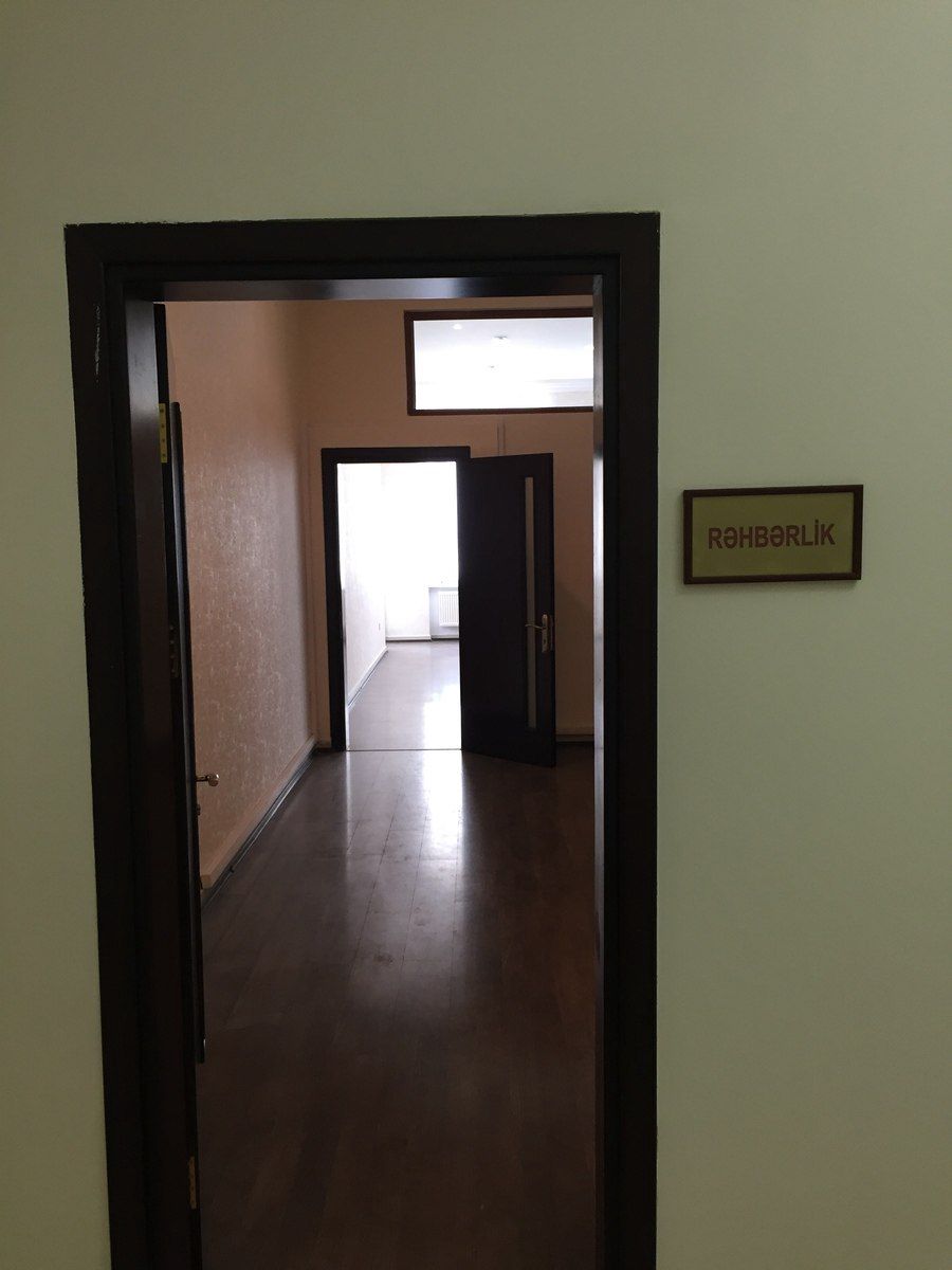 İcarəyə verilir 20 otaqlı ofis 391 m² — Ofis, Bakı (12)