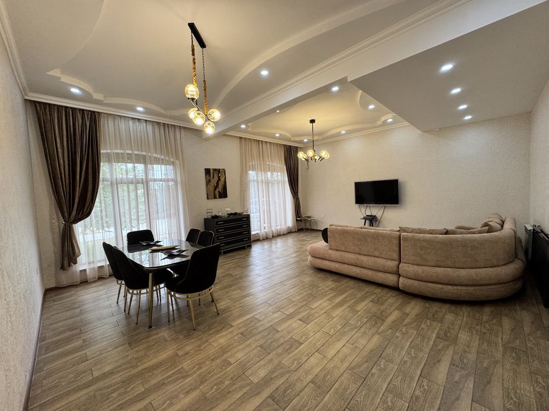 Satılır 6 otaqlı həyət evi/bağ evi 250 m² — Ev, villa, Bakı (3)