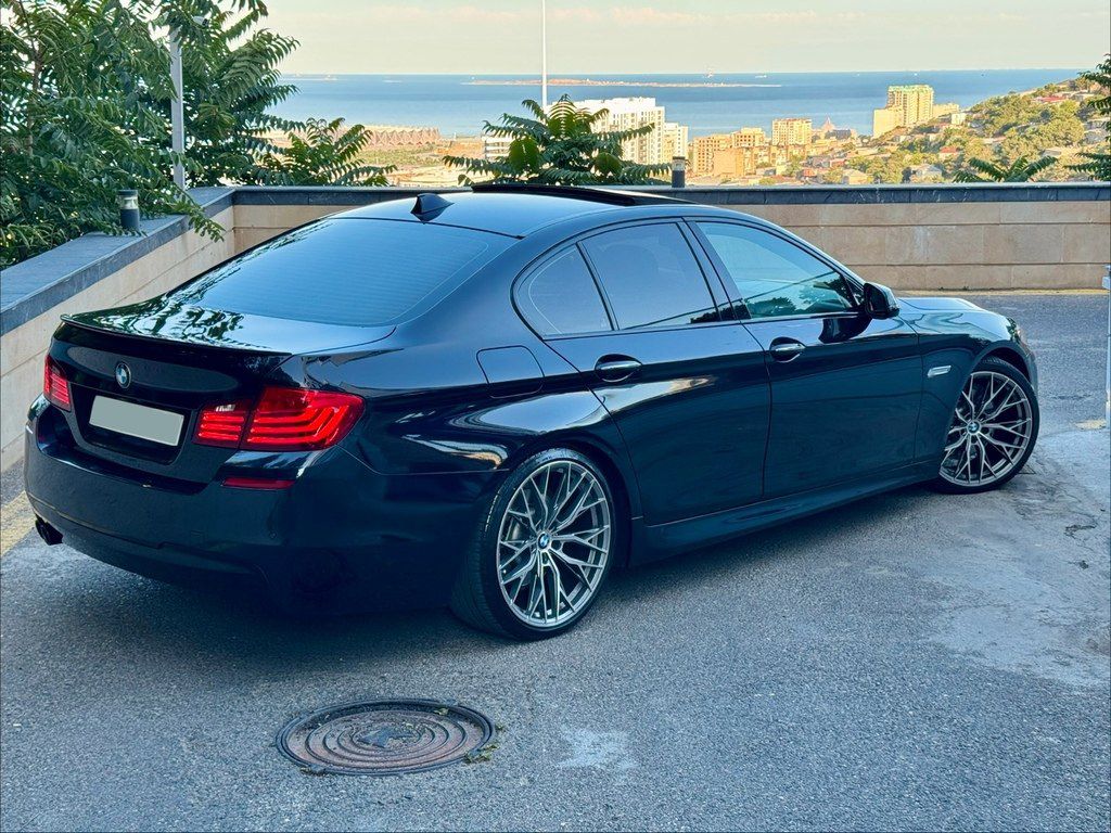 BMW 528, 2.0 L, 2015 il, 210 000 km — Avtomobillər, Bakı (4)