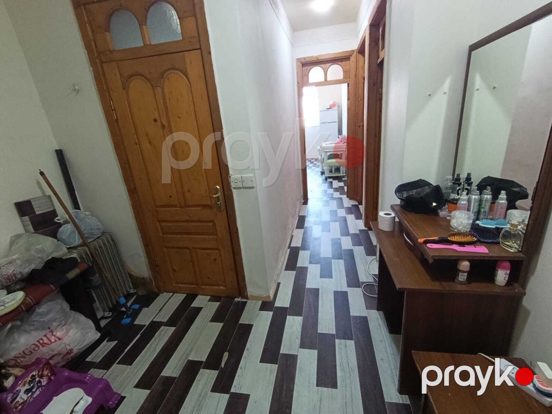 Satılır 2 otaqlı köhnə tikili 54 m² — Mənzil, Bakı (4)