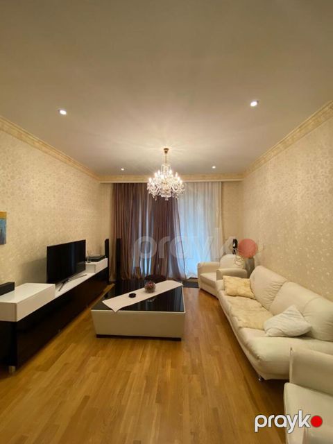 İcarəyə verilir 2 otaqlı yeni tikili 90 m²