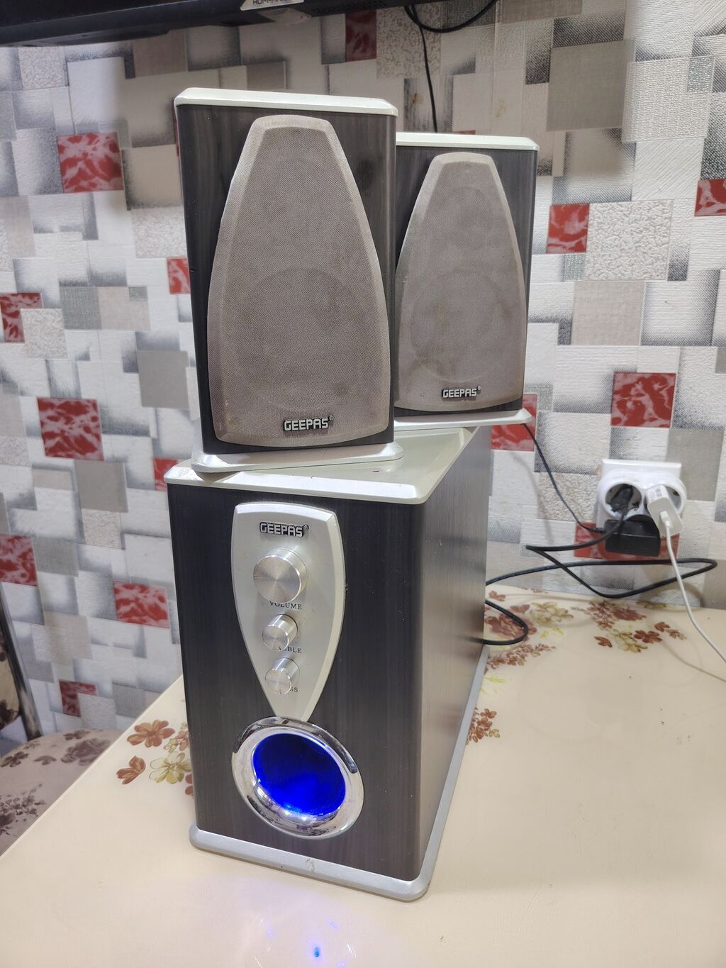 İşlənmiş Kolonka, Növ - Kompüter üçün, rəng - Qara — Elektronika, Sumqayıt