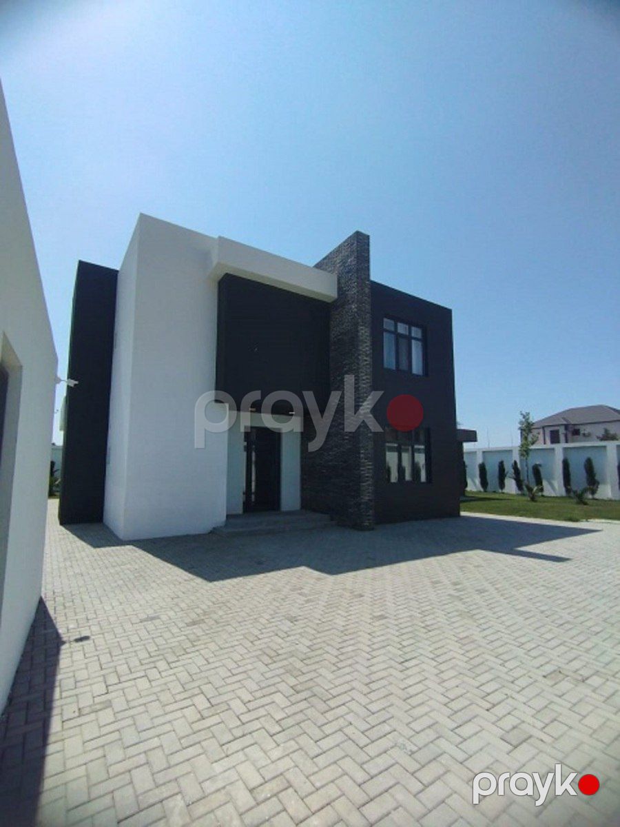 Satılır 4 otaqlı həyət evi/bağ evi 300 m² — Ev, villa, Bakı (9)