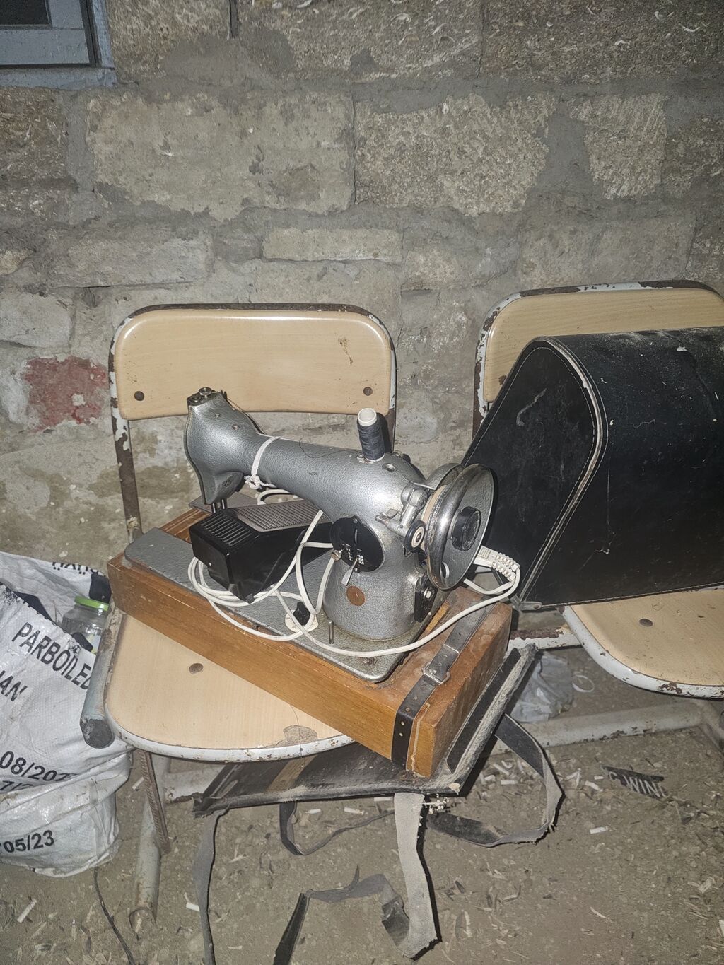Elektrik tikiş maşını – portativ, mexaniki metal korpuslu model — Tikiş və işəmə maşınları, Digah
