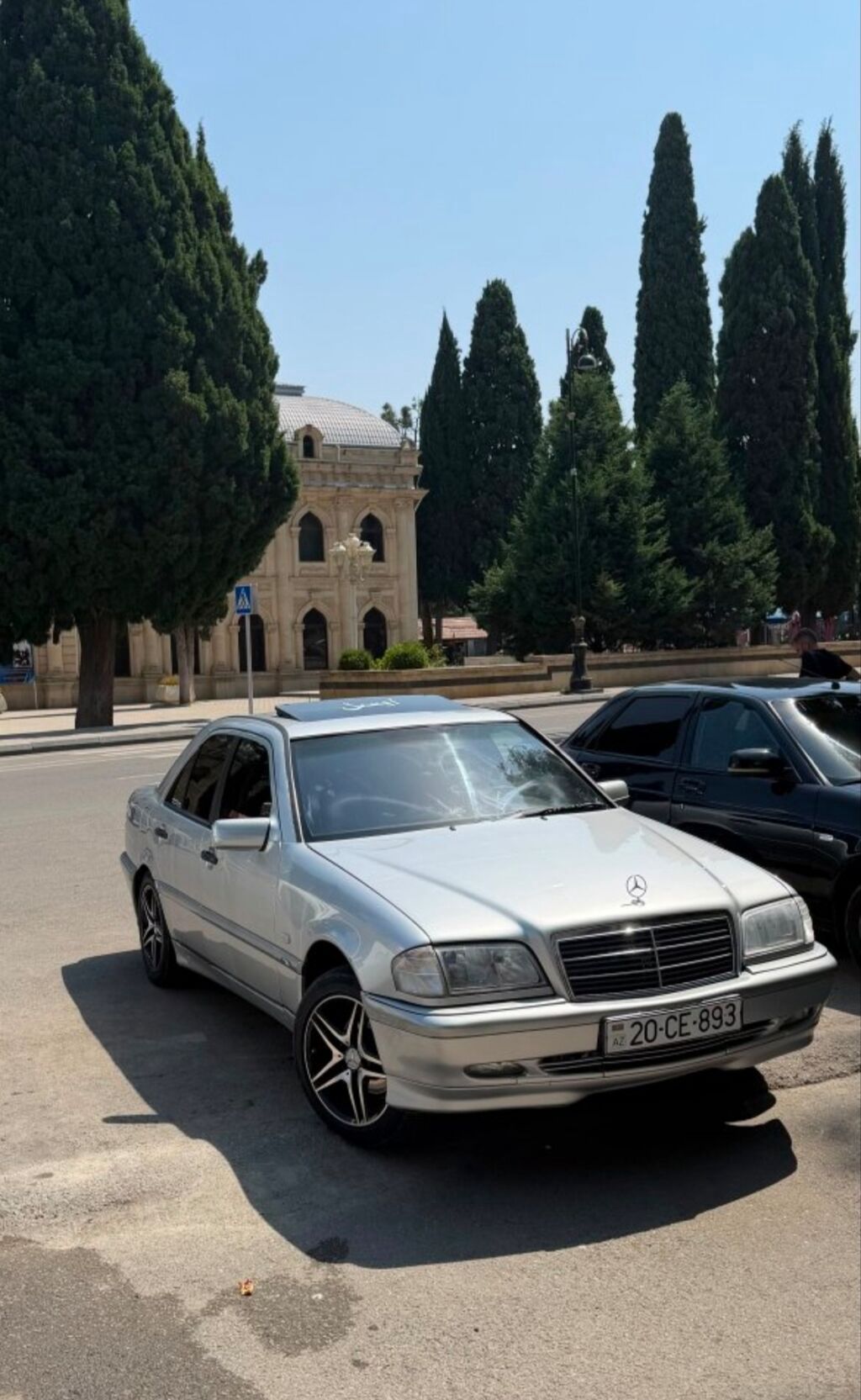 Mercedes-Benz C-Class (W202) sedan – gümüş rəng - Kuzov: 4 qapılı — Avtomobillər, Gəncə (2)