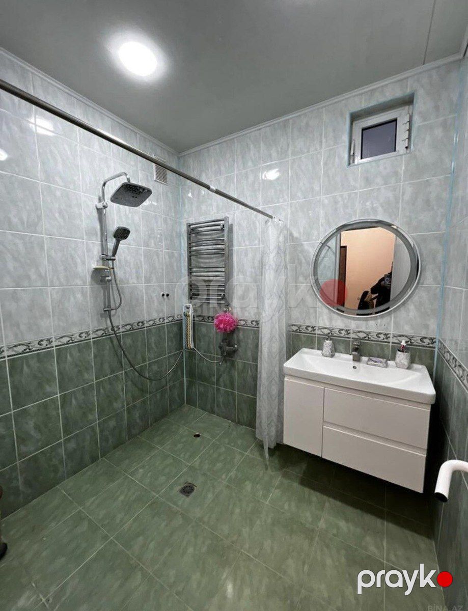 Satılır 6 otaqlı həyət evi/bağ evi 200 m² — Ev, villa, Bakı (8)