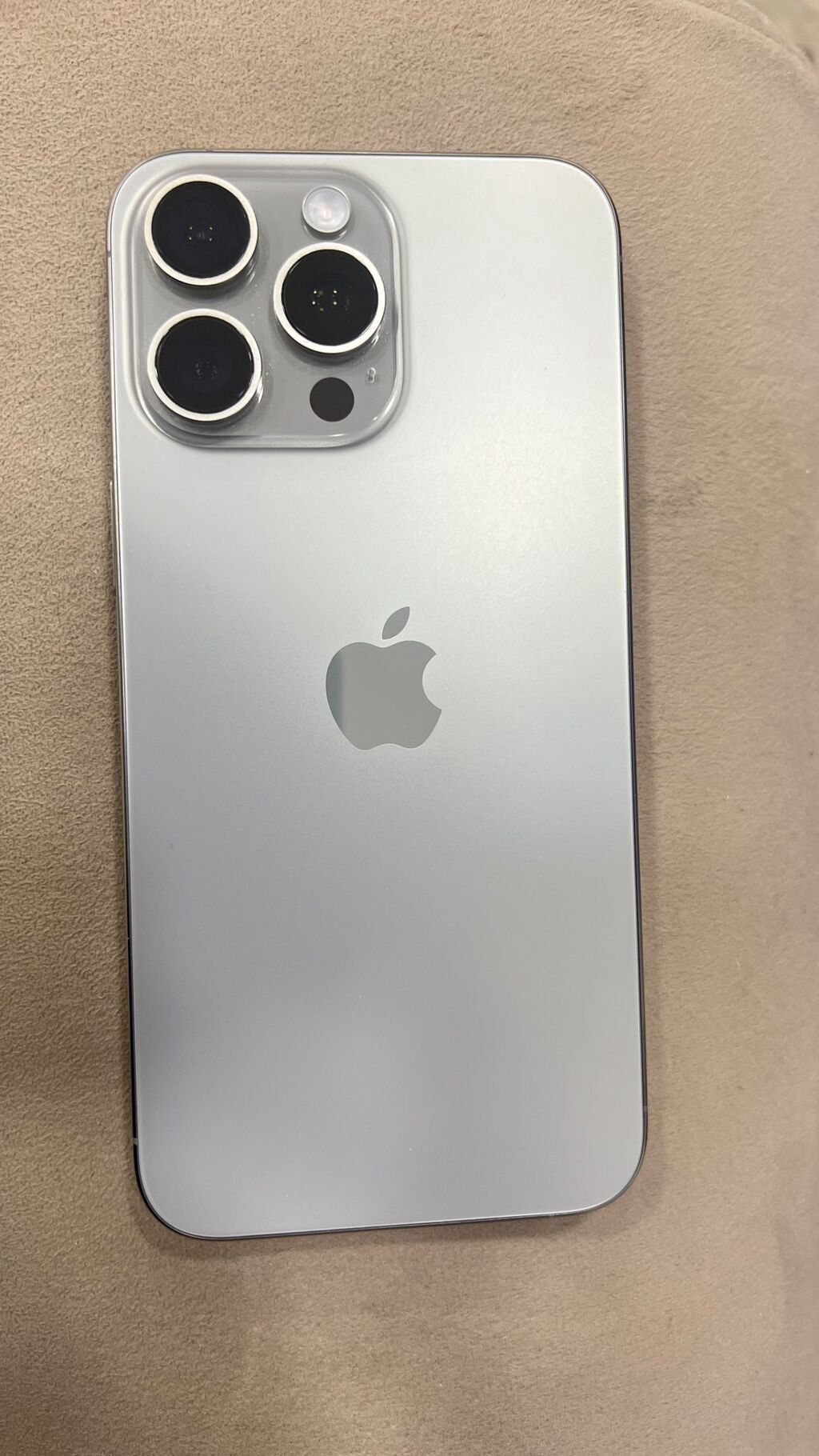 IPhone 15 Pro Max, Gümüşü, Face ID — Apple iPhone, Bakı