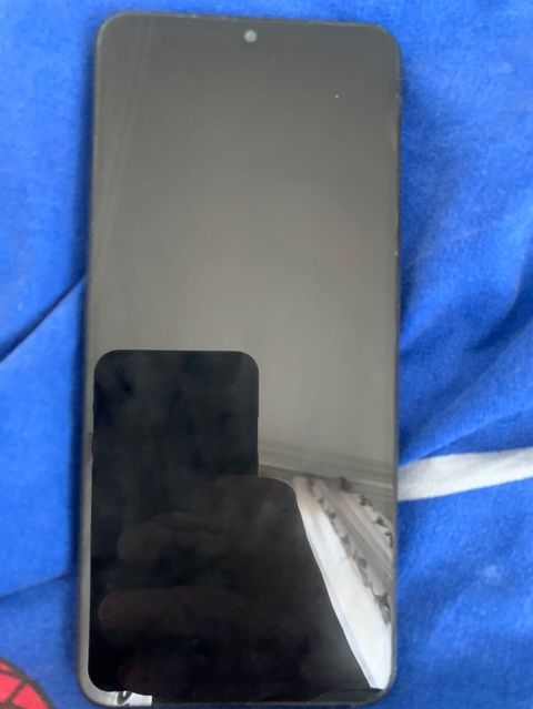 Redmi smartfon - Brend: Redmi (Xiaomi ekosistemi) - Rəng: Qara, mat