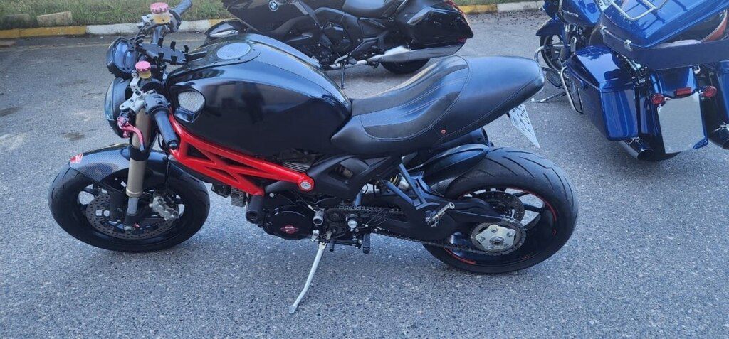 Ducati Monster, 1100 sm3, 2013 il, 22 000 km — Motosikletlər, Bakı (4)