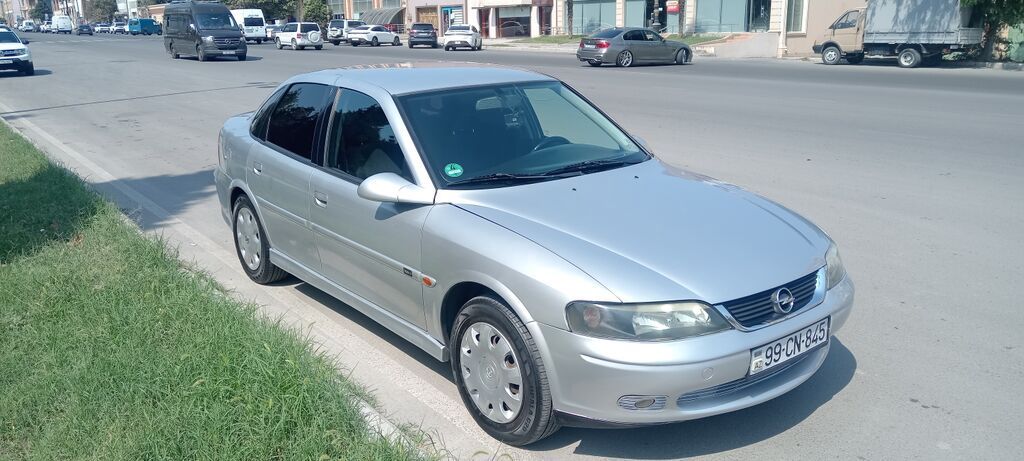 Opel Vectra: 1.8 l | 1999 il 327512 km Sedan — Avto, Gəncə (2)
