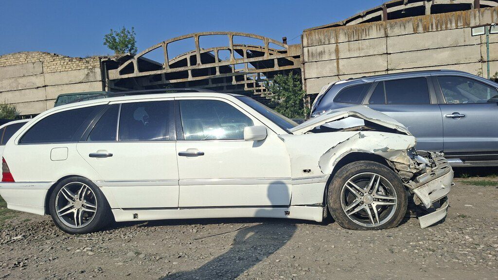Mercedes C 200, 2.0 L, 1996 il, 400 000 km — Avtomobillər, Quba (7)