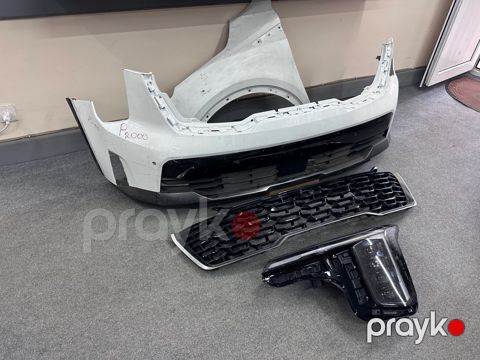 Kia Sorento hybrid 2025 bumper, qanad və farası