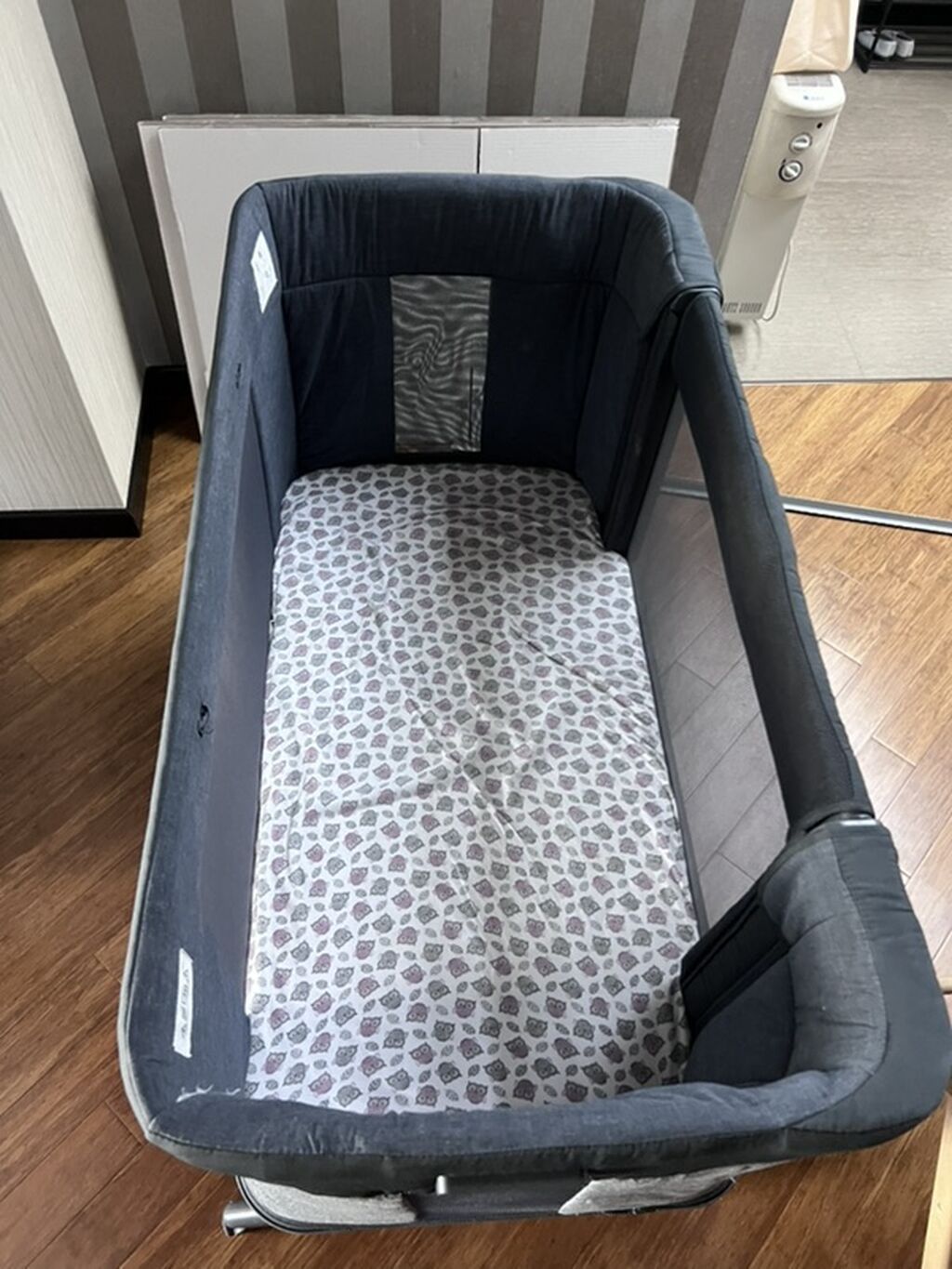 Oğlan və qız üçün, İşlənmiş, Dördbucaq, Beşik, Matras ilə, Yellənmə mexanizmsiz — Mebel, Bakı (2)