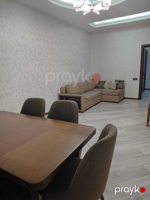 İcarəyə verilir 2 otaqlı yeni tikili 90 m²