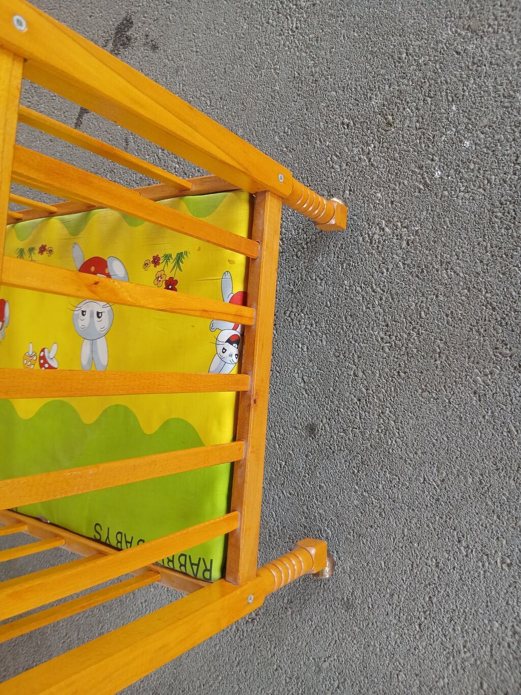 Taxta uşaq beşiyi Qeyd: Beşik 13 illikdir - Material: möhkəm ağac — Mebel, Göyçay (3)