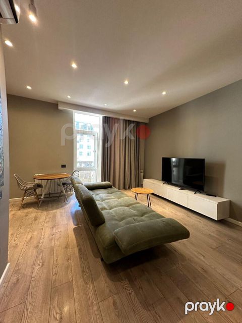Satılır 3 otaqlı yeni tikili 105 m²