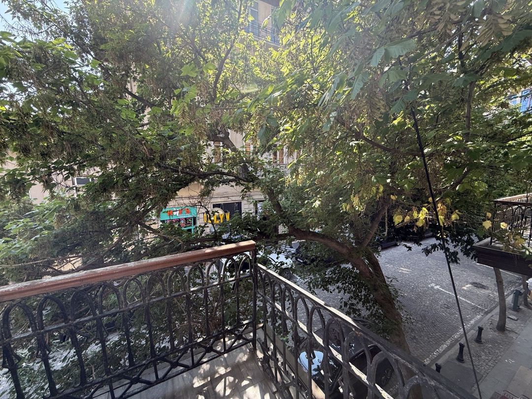 Satılır 3 otaqlı köhnə tikili 111 m² — Mənzil, Bakı (10)