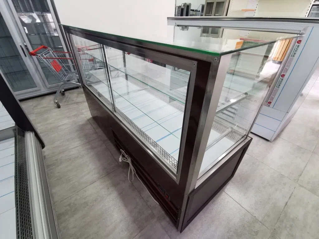 Tort və şirniyyat üçün soyuducu vitrin — Biznes və avadanlıq, Bakı (3)