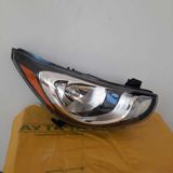 "Hyundai Accent Usa 2011-2015" farası — Avtomobil
