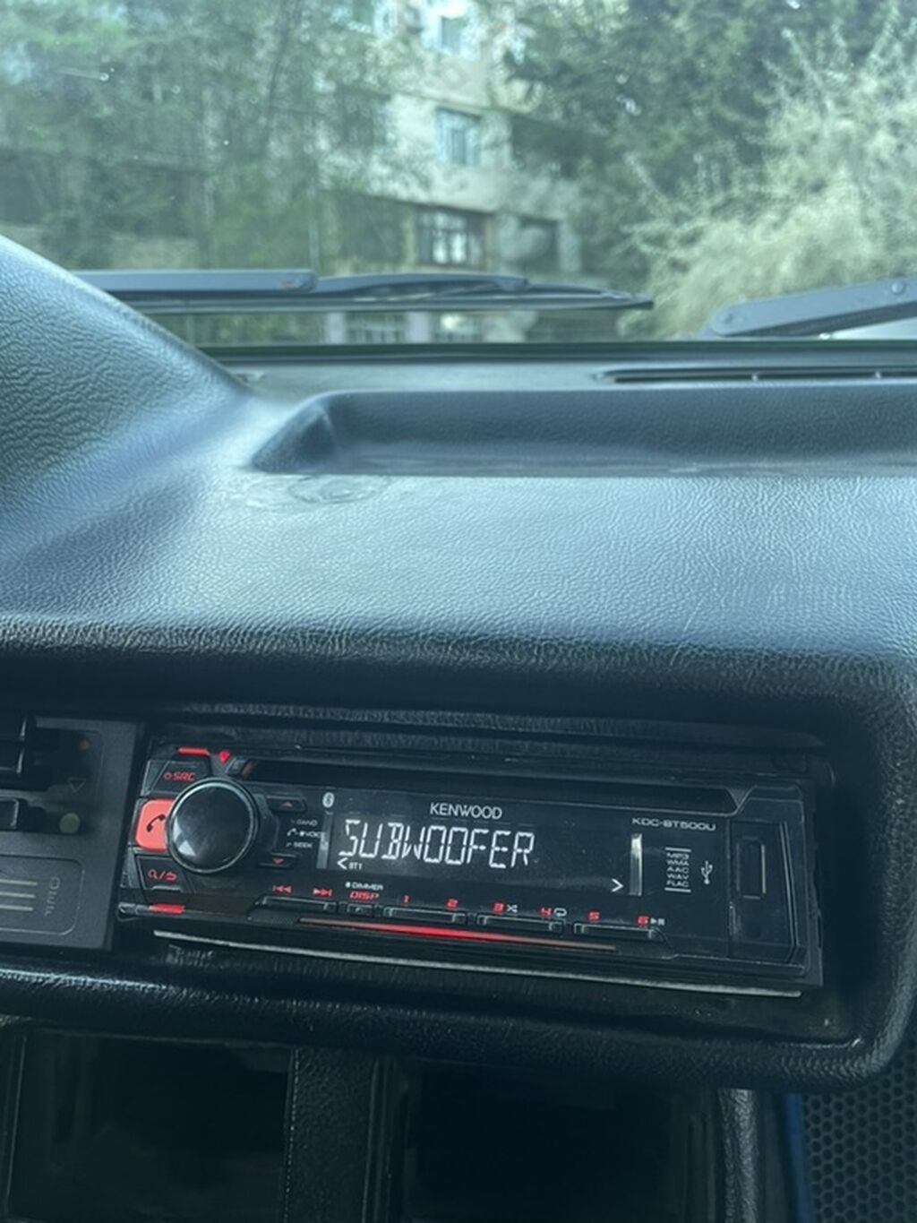 Kenwood KDC-BT500U avtomobil maqnitolası - Ön paneldə LCD displey — Elektronika, Sumqayıt