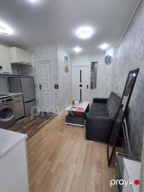 Satılır 1 otaqlı köhnə tikili 35 m²