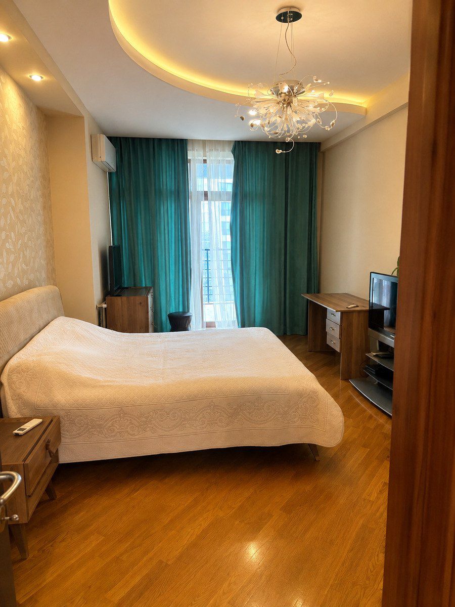 İcarəyə verilir 3 otaqlı yeni tikili 220 m² — Mənzil, Bakı (4)