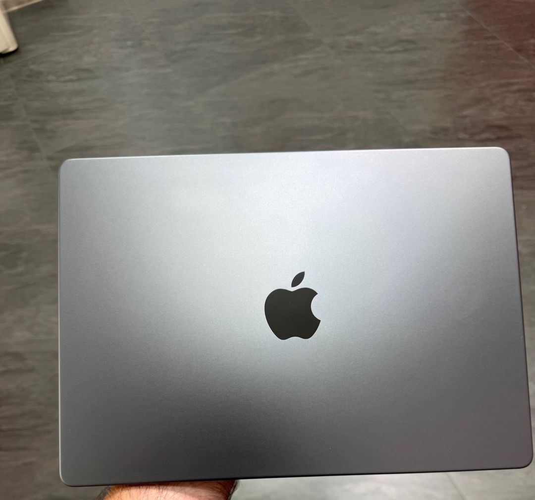 Apple Macbook Pro 14 inch M5 16/512GB — Elektronika, Bakı