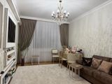 İcarəyə verilir 2 otaqlı yeni tikili 80 m² — Salatın xanım