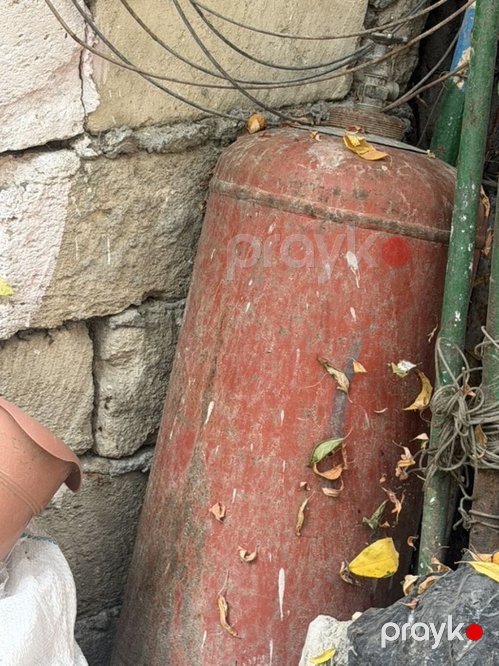 Qaz balonu (maye qaz üçün) - Material: qalın divarlı metal korpus - — Pompa və kompressor, Masazır