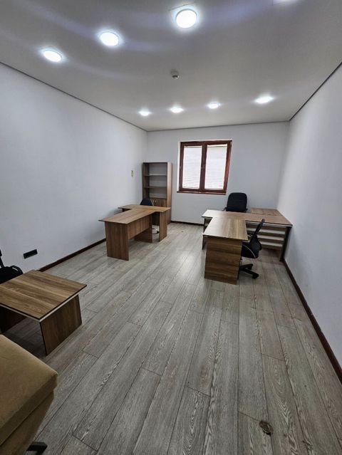 Gənclik m/s yaxınlığında təmirli 1 otaqlı ofis icarəyə verilir! 📍