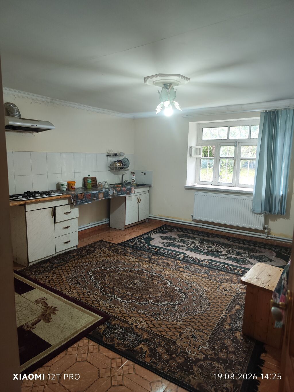 Qusar şəhərində, Xıdır restoranı ilə üzbəüz yerləşən iki mərtəbəli ev — Daşınmaz əmlak, Qusar (8)