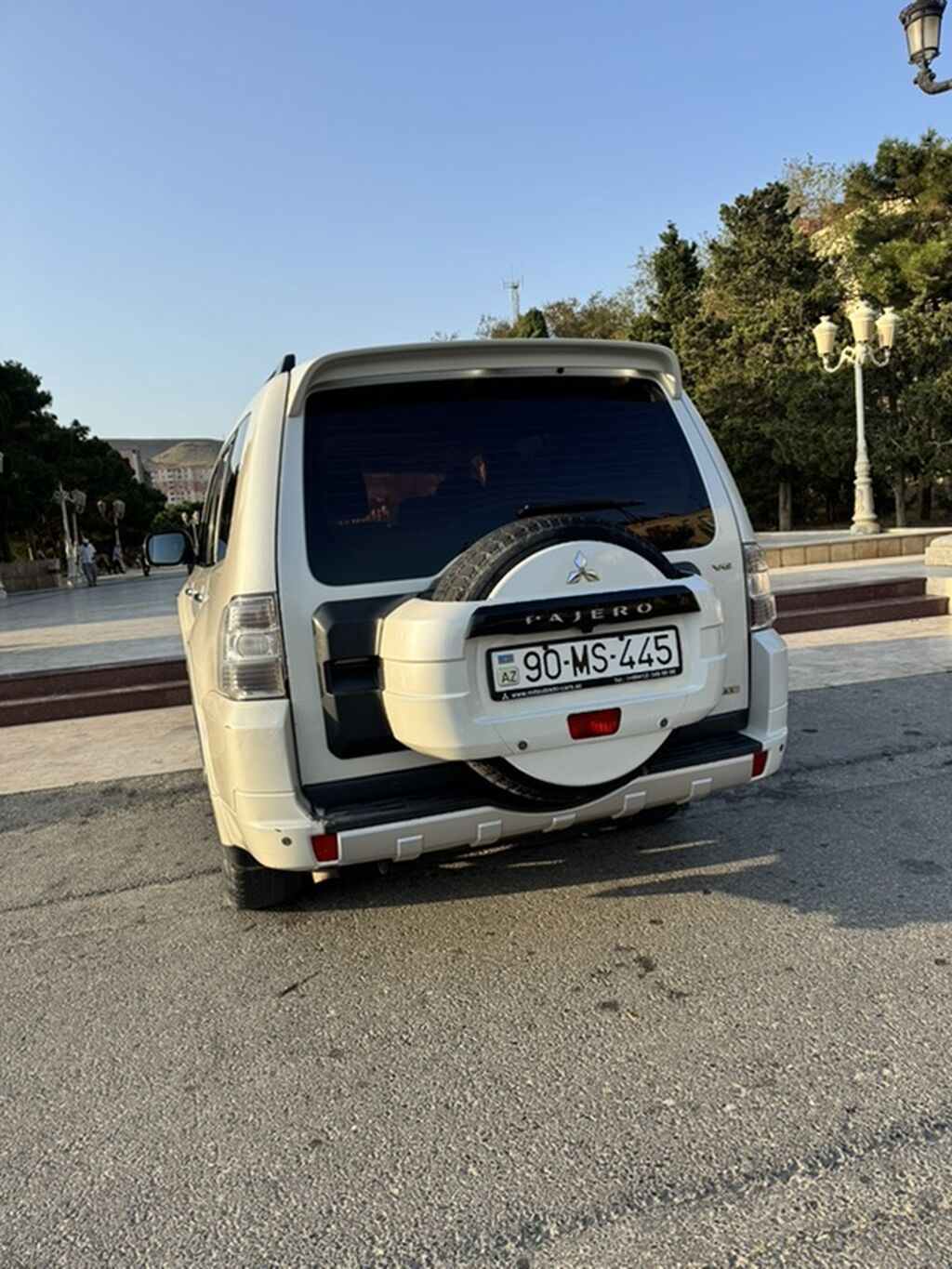Mitsubishi Pajero: 3.5 l | 2011 il 237400 km Ofrouder/SUV — Avto, Güzdək (5)