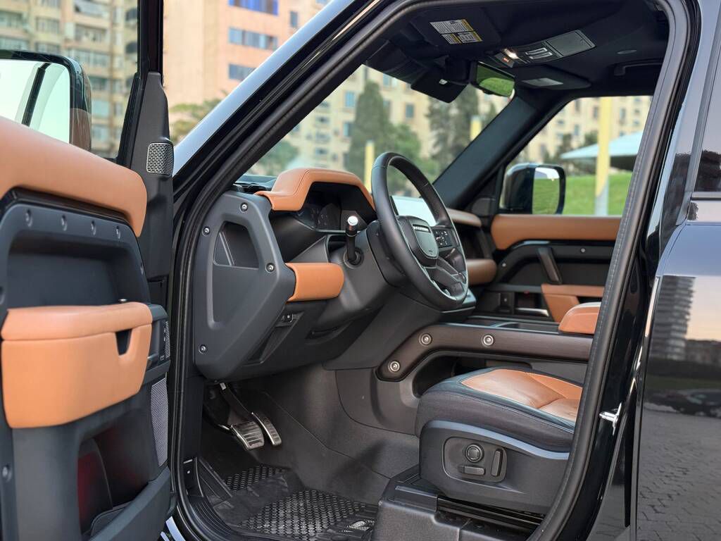 Land Rover Defender, 3.0 L, 2021 il, 41 000 km — Avtomobillər, Bakı (9)