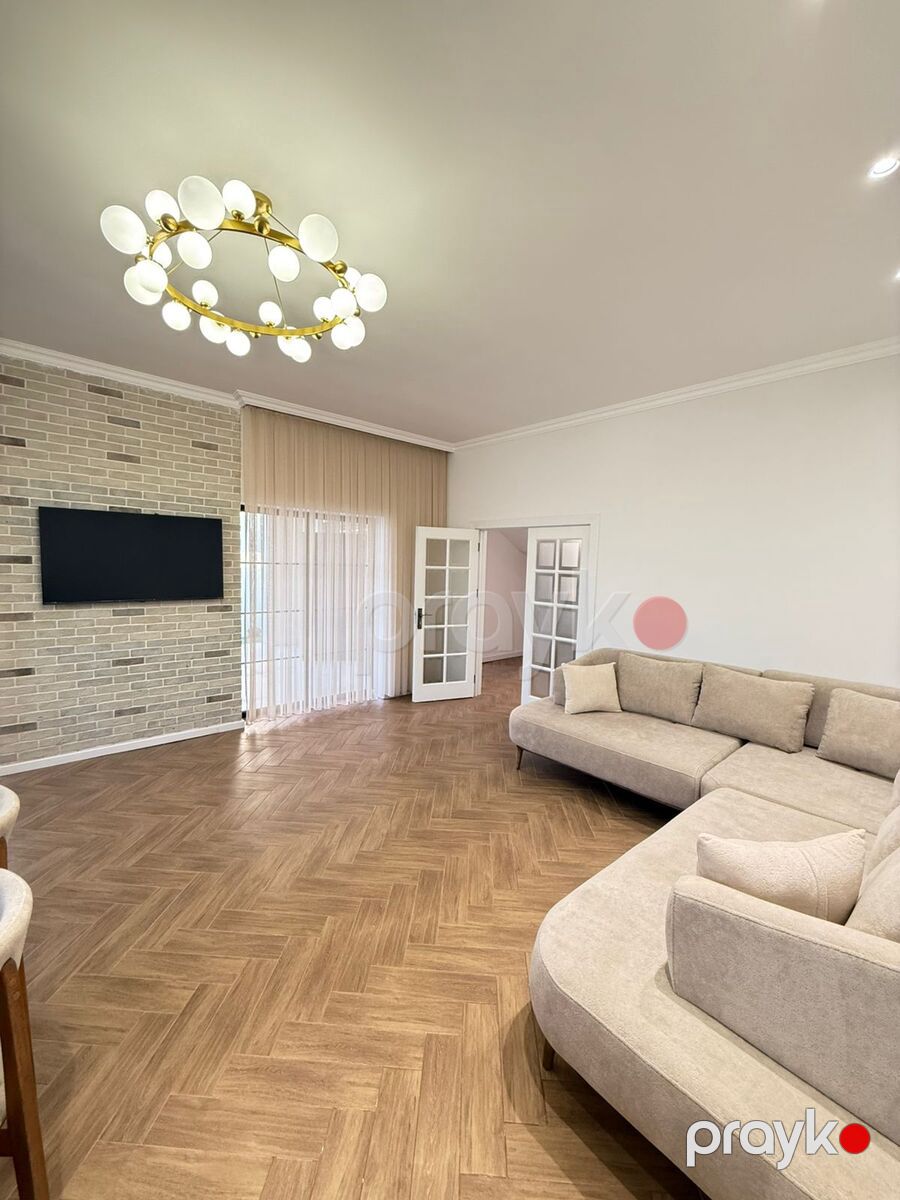 Satılır 4 otaqlı həyət evi/bağ evi 220 m² — Ev, villa, Bakı (7)