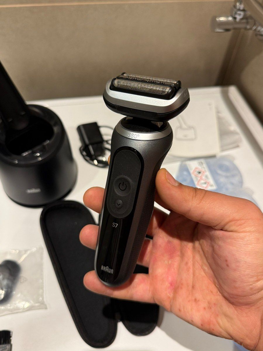 Braun Series 7 Clean & Charge — Şəxsi əşyalar, Bakı (2)