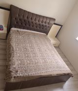 (Taxt) yaxwi veziyyetde seliqeli islenib matras daxildir qiriq siniq — Mebel
