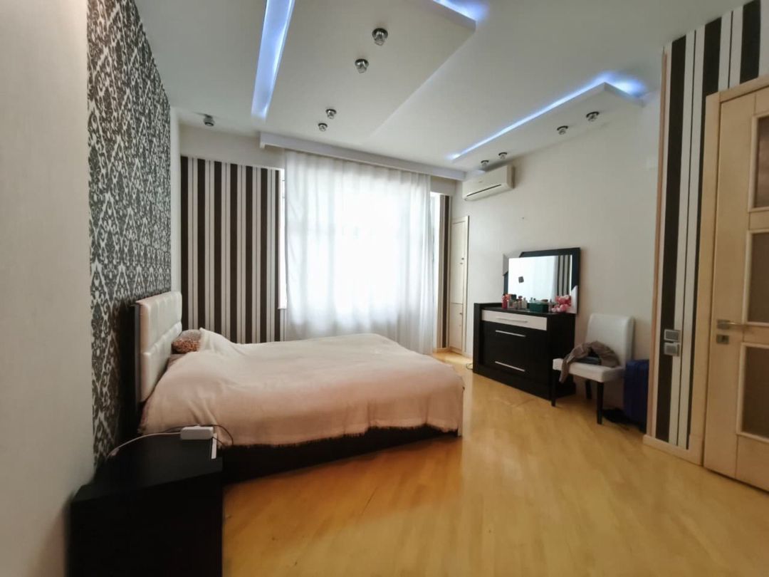 Satılır 2 otaqlı yeni tikili 130 m² — Mənzil, Bakı (4)