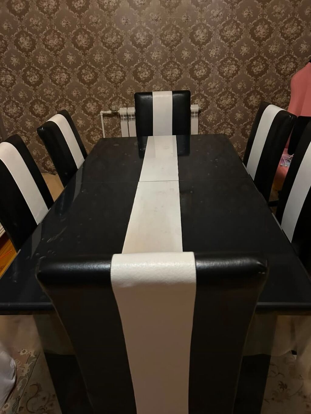Qonaq otağı üçün, İşlənmiş, Açılmayan, Dördbucaq masa, 6 stul — Mebel, Bakı
