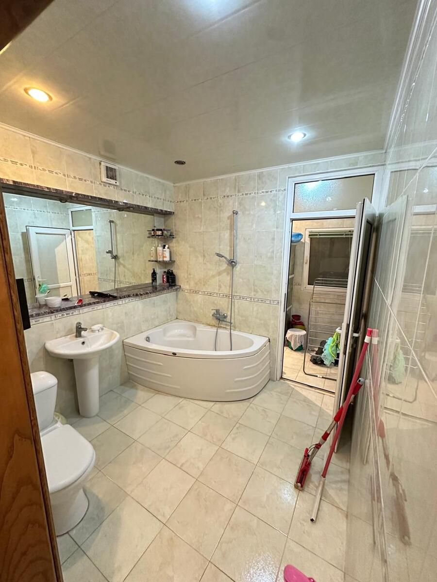 Satılır 4 otaqlı köhnə tikili 120 m² — Mənzil, Bakı (8)