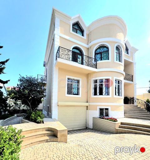 Satılır 10 otaqlı həyət evi/bağ evi 528 m²