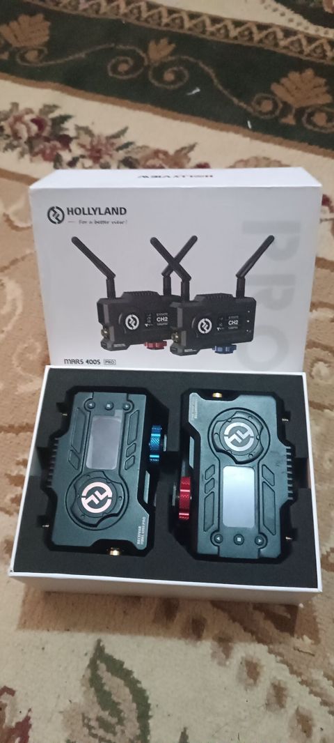 Hollyland Mars 400S Pro və Feelworld W1000S simsiz video ötürmə