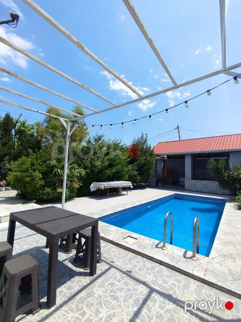 İcarəyə verilir 4 otaqlı həyət evi/bağ evi 180 m²