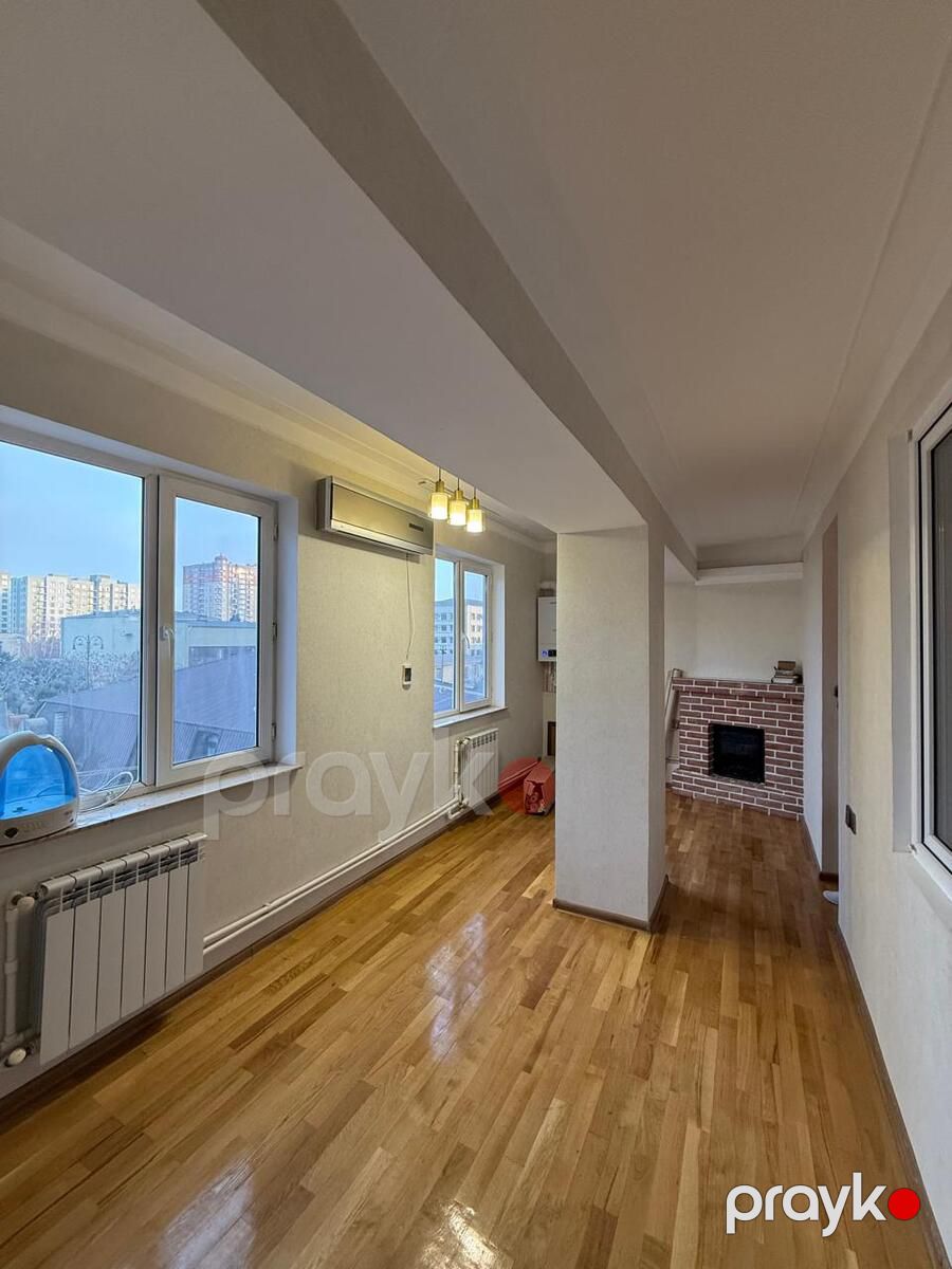 Satılır 4 otaqlı köhnə tikili 95 m² — Mənzil, Bakı (10)