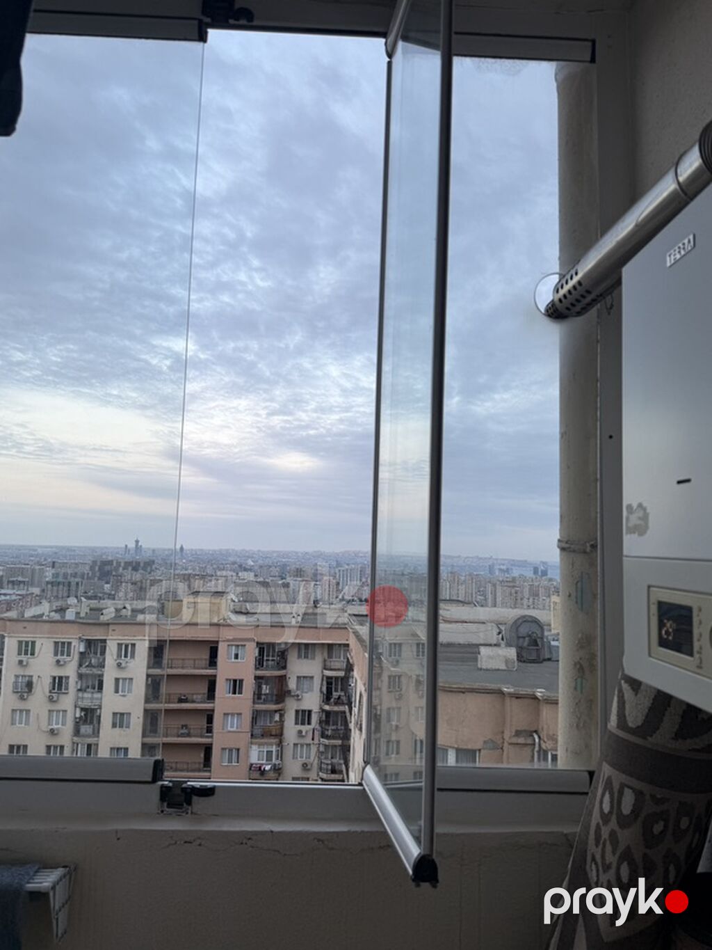 Yeni yasamalda Avrasiya kolleci ile uzbeuz eve 1 telebe xanim — Mənzil, Bakı (3)