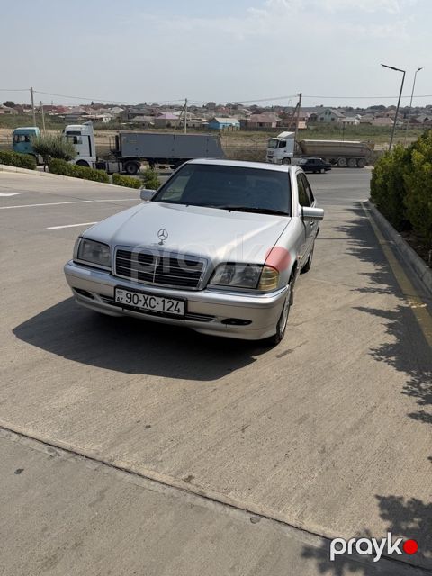 Mercedes C 240, 2.4 L, 1998 il, 267 230 km — Bakı