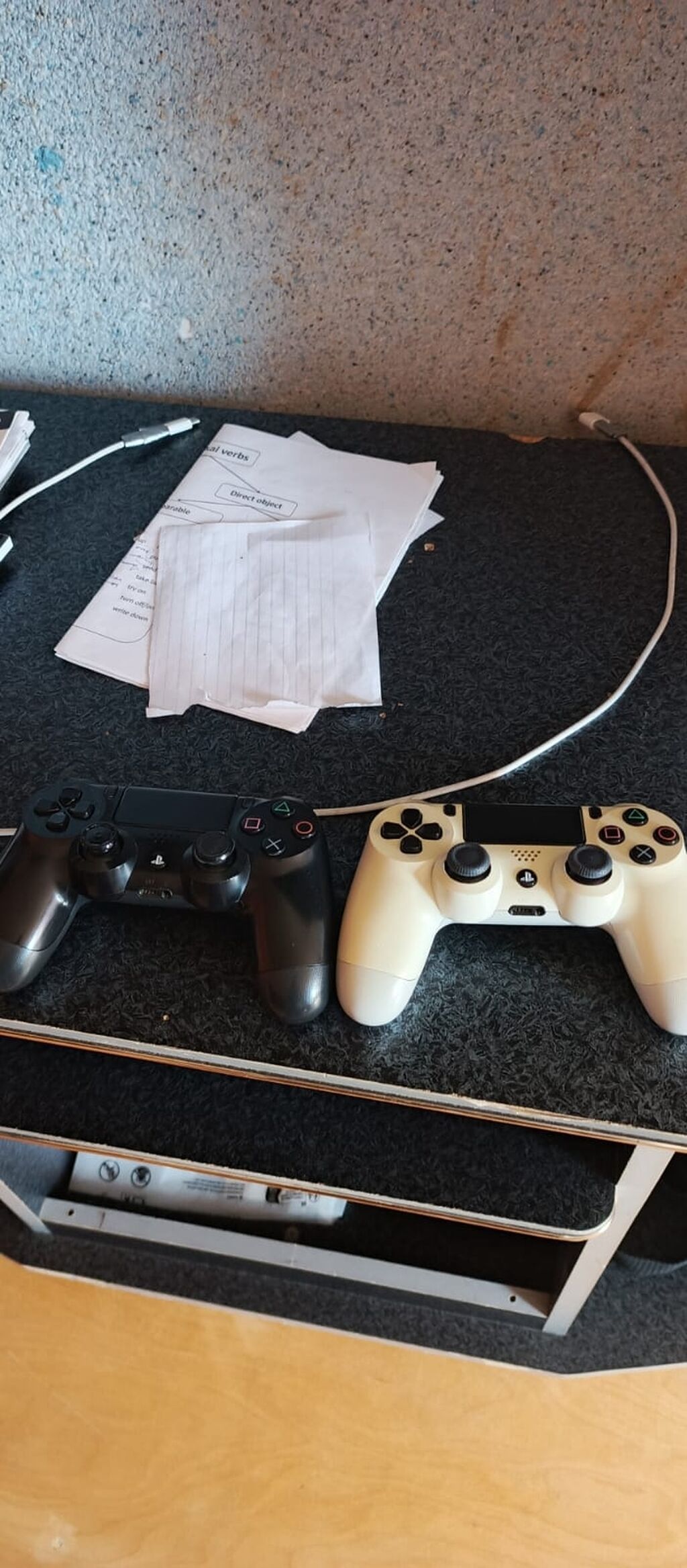 Ps4 500gb,5 oyun, 2 arg konsol, playroomda temizdenib. Barter var — Elektronika, Bakı (2)