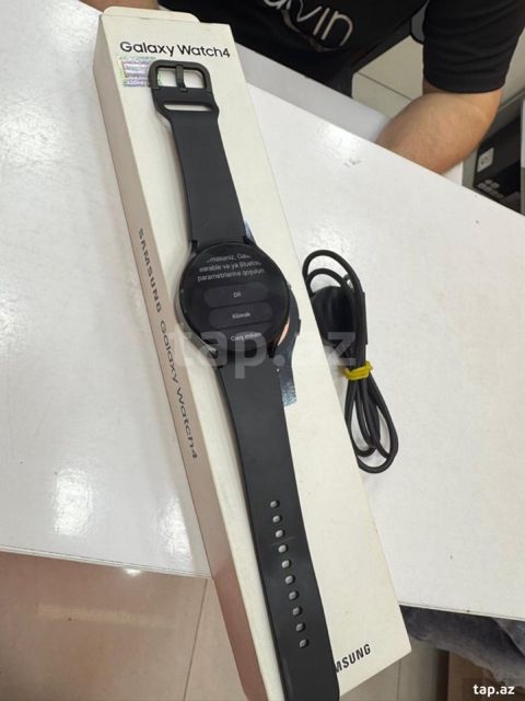 Samsung Galaxy Watch 4 Black 44mm — Bakı