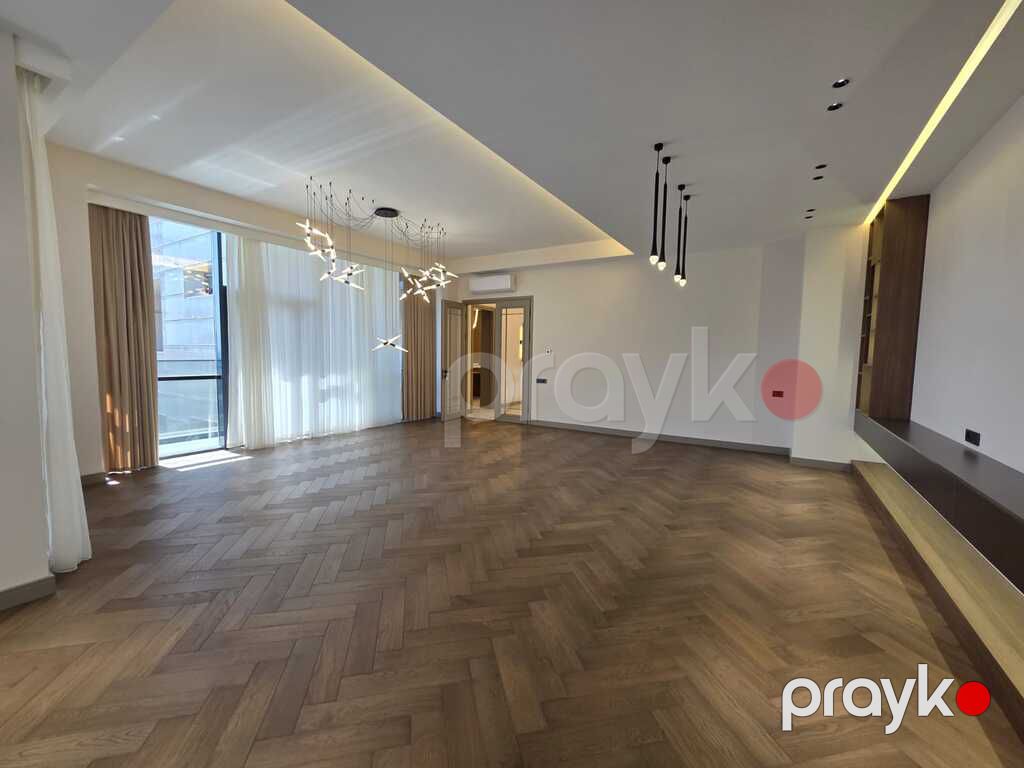 Satılır 4 otaqlı yeni tikili 200 m² — Mənzil, Bakı (2)